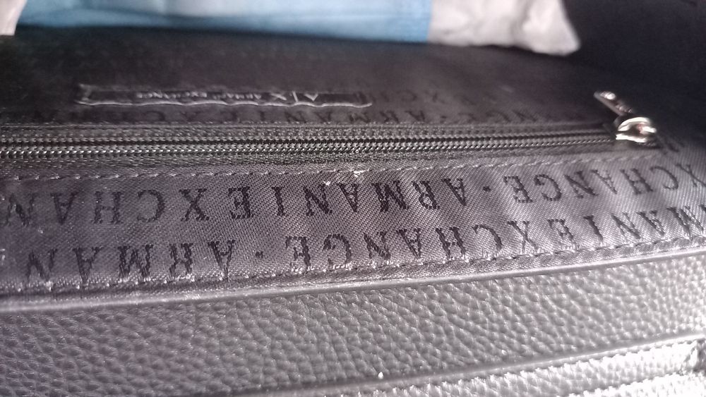 Vand geanta/poșetă noua dama ARMANI EXCHANGE originala