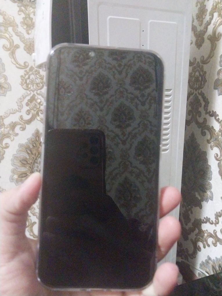 IPhone 13 Promaks sotiladi xolati ideal.Yomkost 85