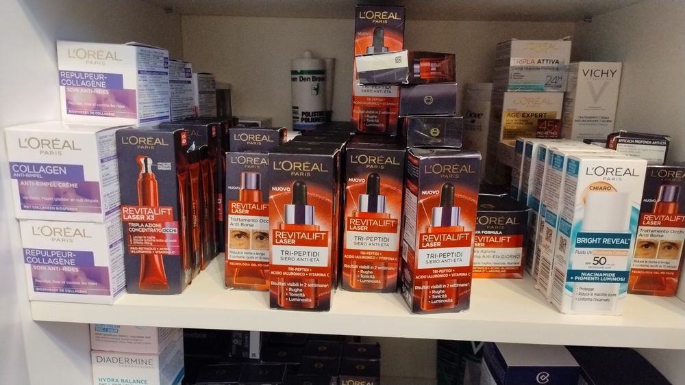 Vand creme Loreal Olay, sigilate noi in cutie