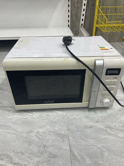 Продам микроволновку на запчасти