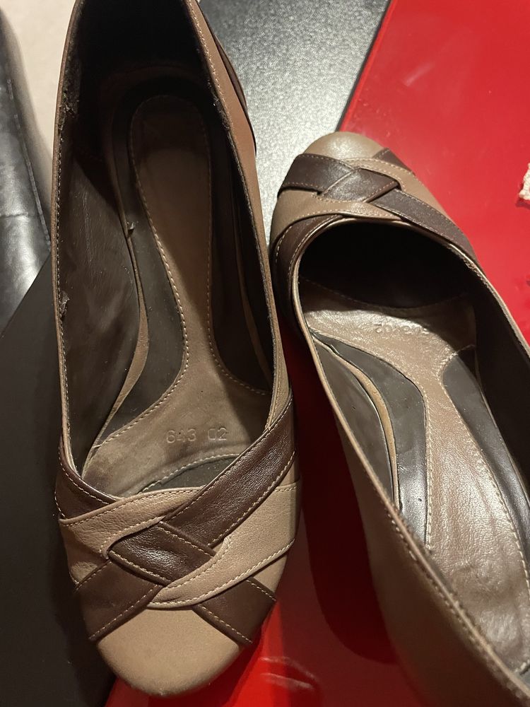 дамски обувки в кафяво-бежава гама