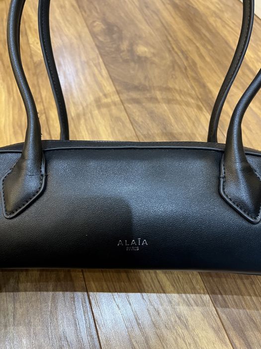 Черна чанта Alaia