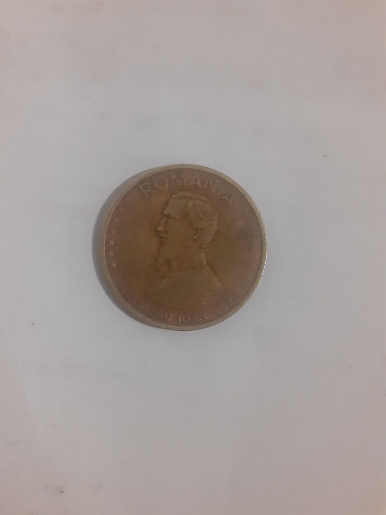 Vând moneda 50 lei din 1991