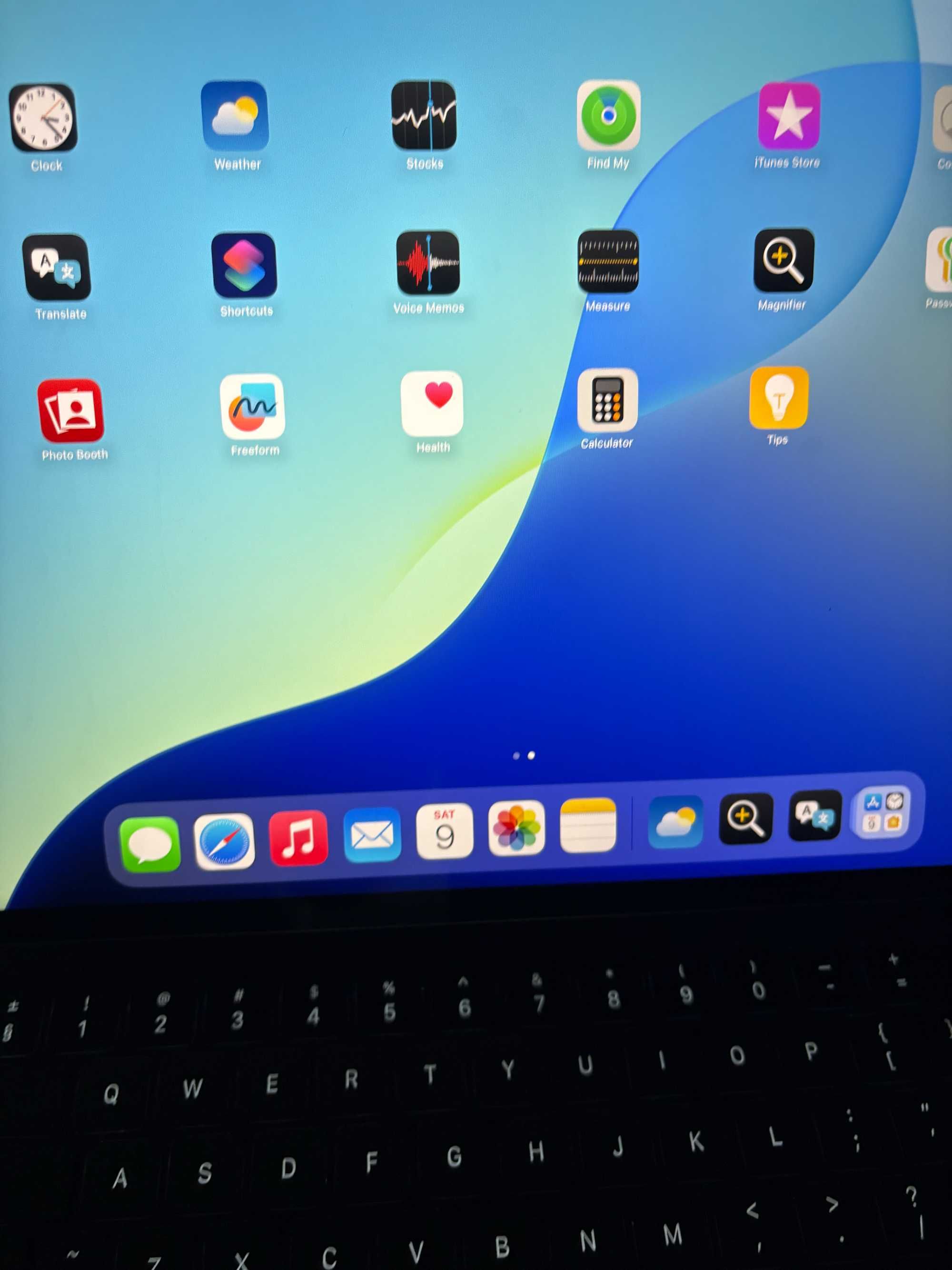 iPad Pro Gen 6 12.9” M2 128Gb WiFi+Cellular+Умна Клавиатура, като нов!
