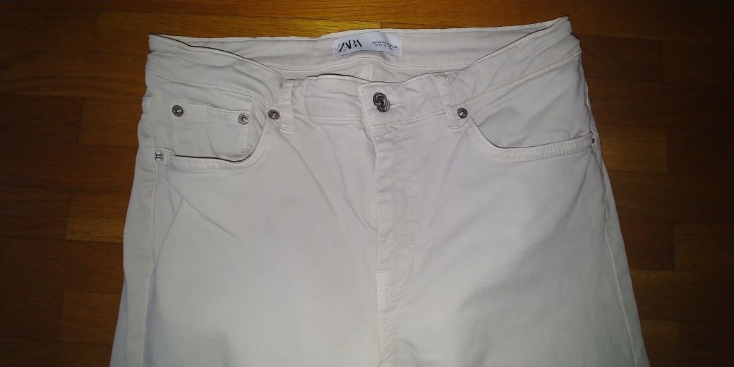 Отлични дънки на Zara,EUR 40