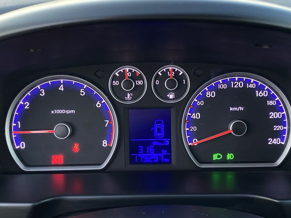 HYUNDAI I30 black