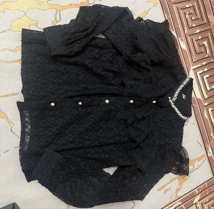 Продам дешево одежду 44 размера