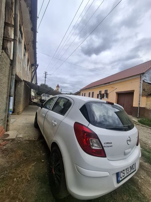 Vând opel corsa an 2009,1.0 benzină 1.450€ Preț negociabil!Mai multe d