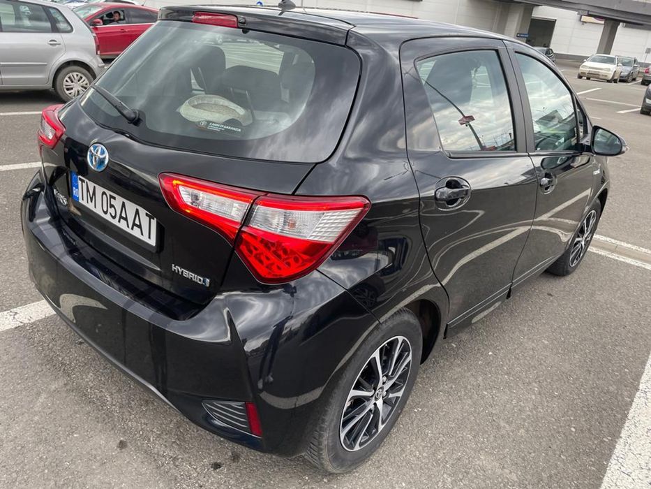 Toyota yaris hibrid 2020
