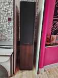 Boxe Standfloor Wharfedale Diamond 9.5