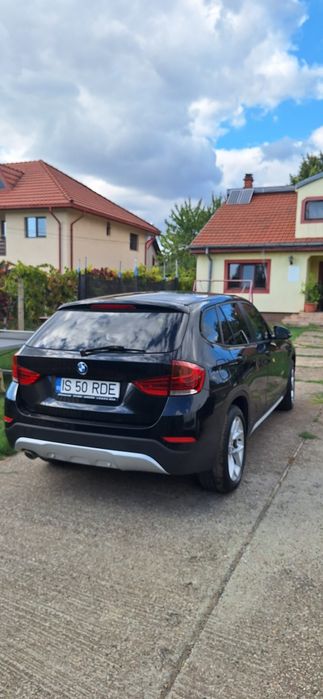 BMW   X1    X Drive  AUTOMAT