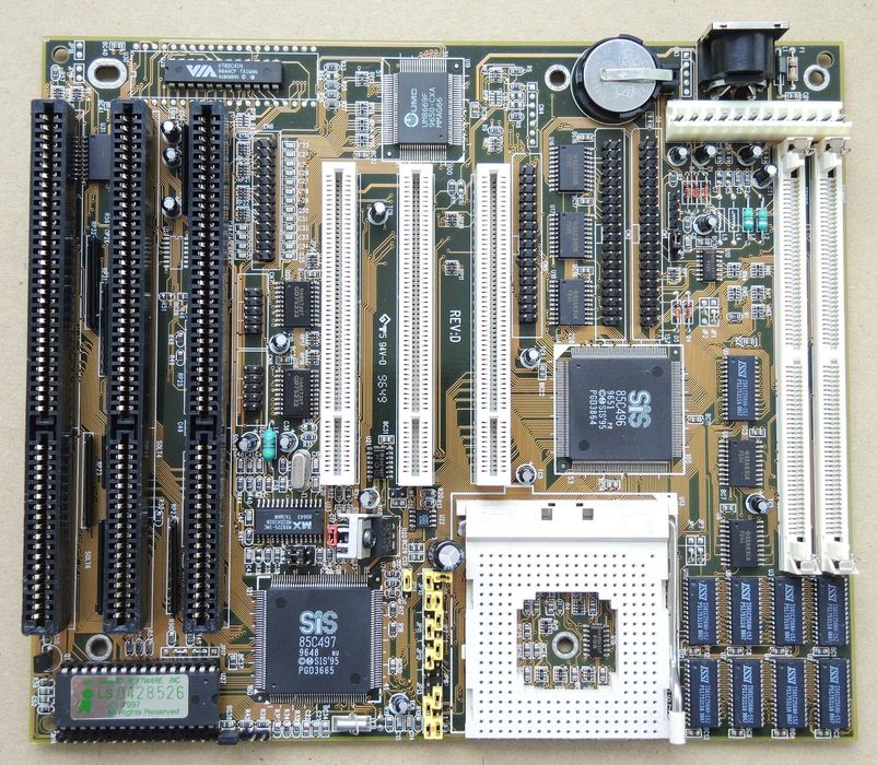 Lucky Star LS-486E REV:D EDO Support Socket 3 Testat