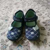 Детская обувь сандалии 25 размер