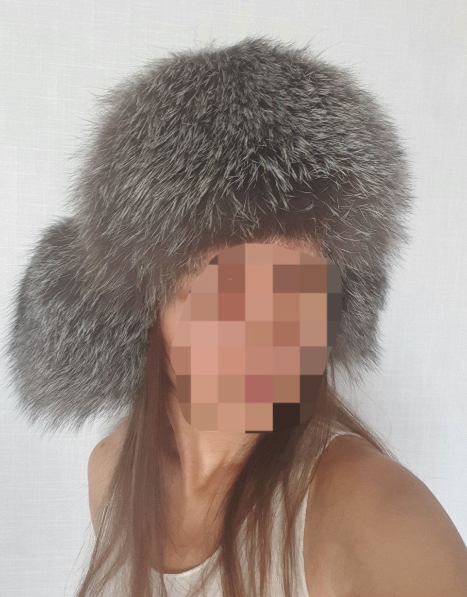 Шапка кожаная с чернобуркой