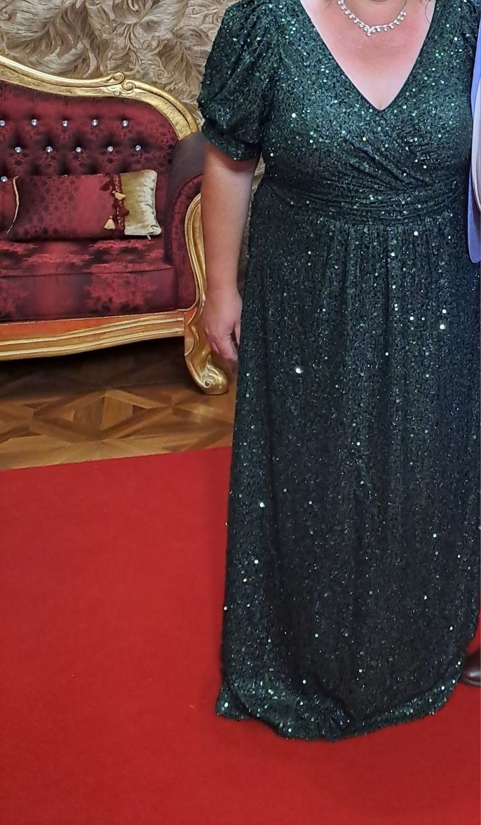 Vând rochie lunga
