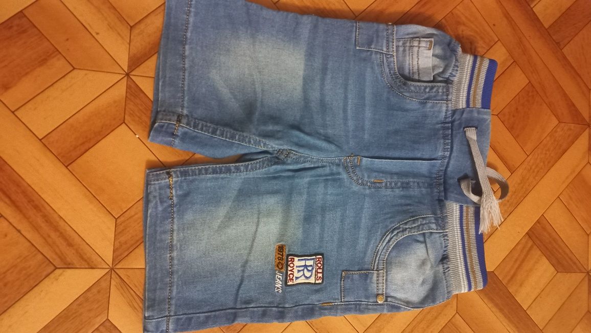 Продам детский джинсовый шорты