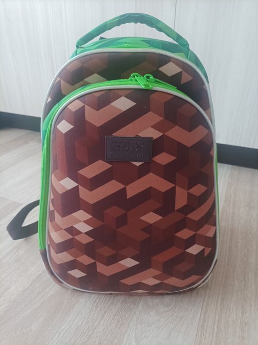 Ученическа раница Coolpack в отлично състояние,