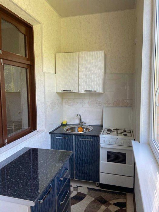 СРОЧНОЕ Сдаётся кв Туран станция метро 2/3/9 ро-н Сергели-2 !!