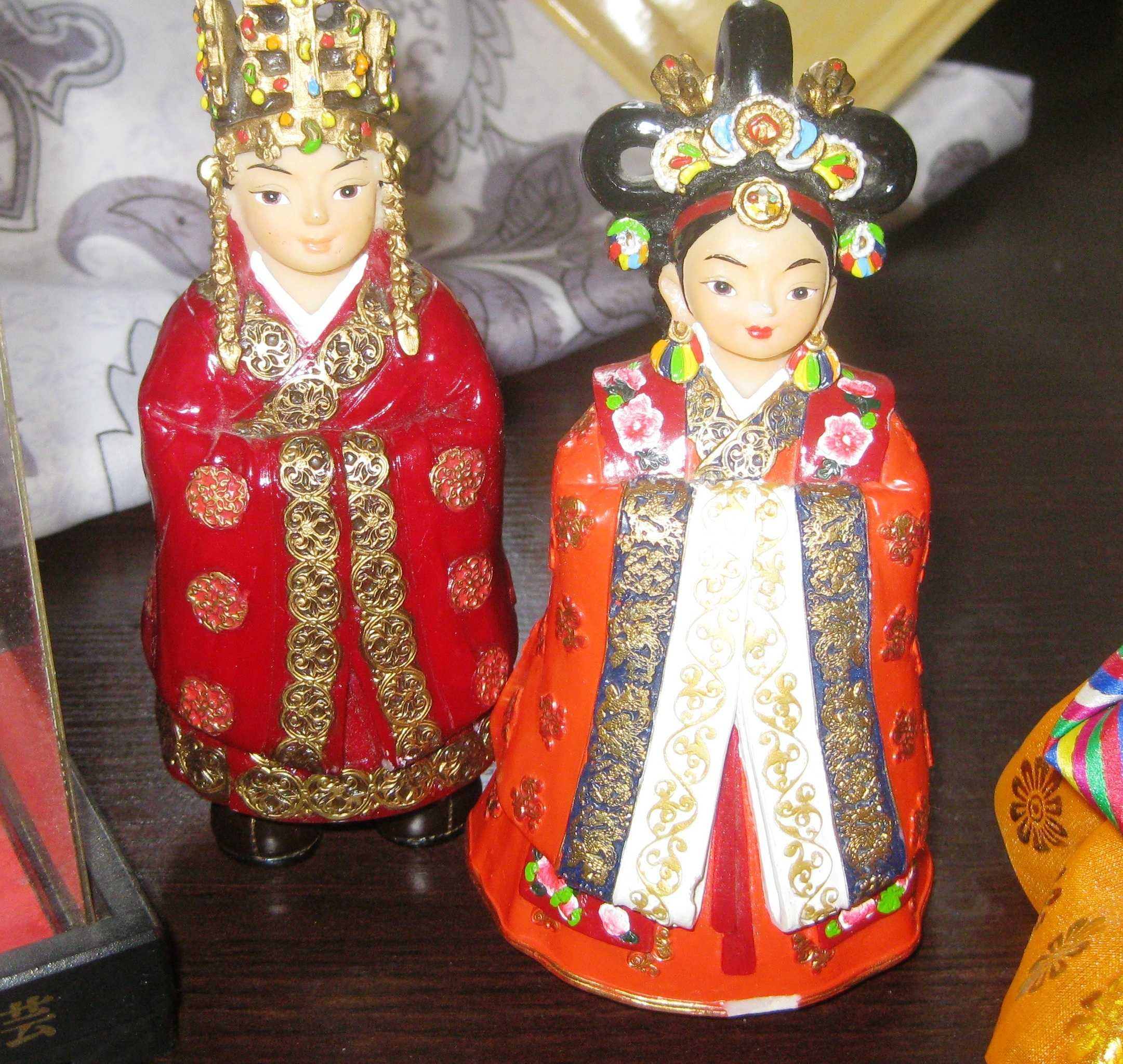Сувениры из Кореи, одна 8,000т, фарфоровая парочка - 5,000 тенге
