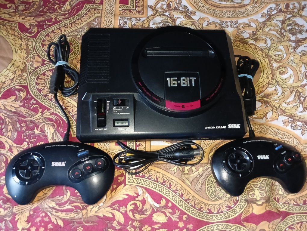 Продам  оригинальную японскуюSega mega  drive