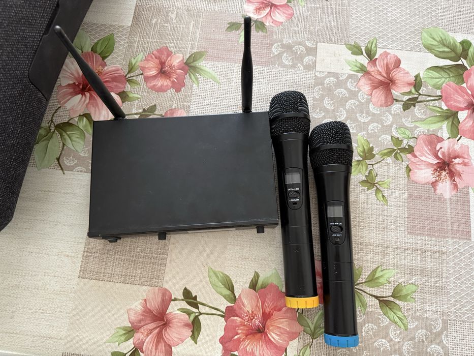 продавам безжични микрофони