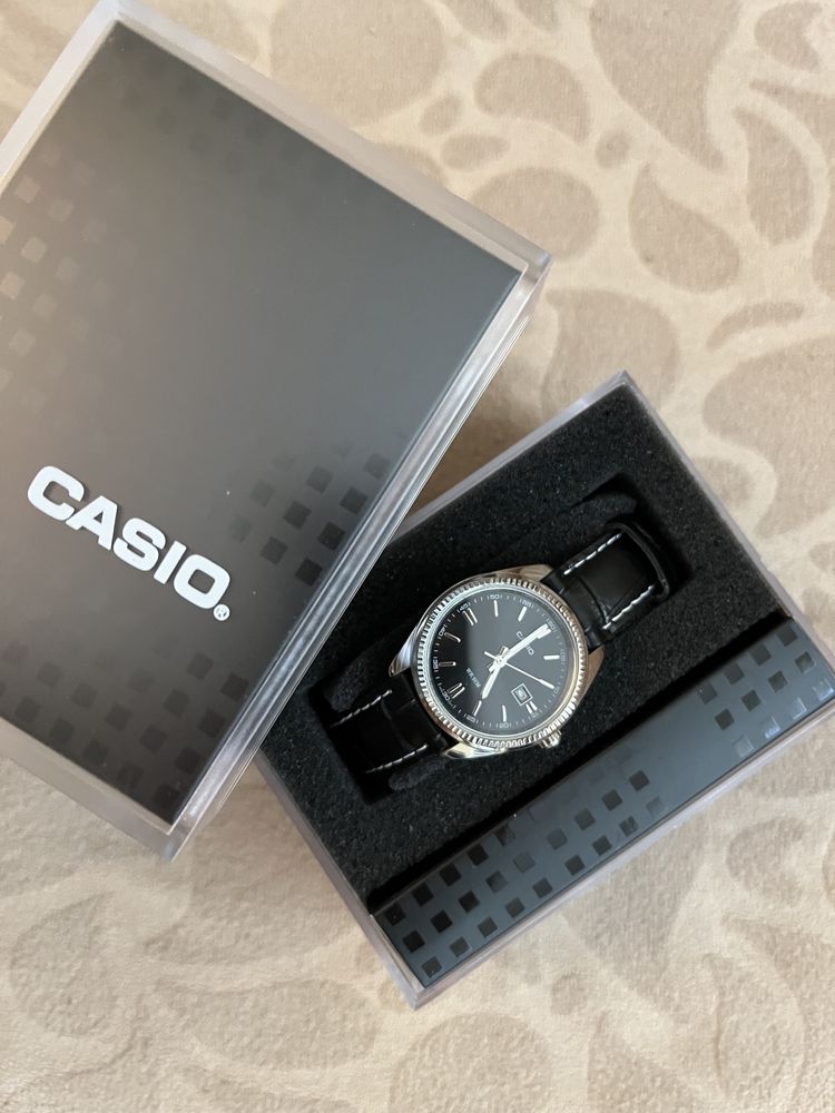 Часовник CASIO