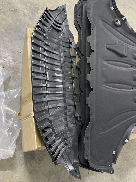 Scuturi audi A8 4h d4