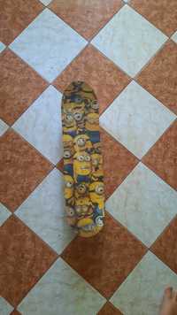 Skatevoard Minionii