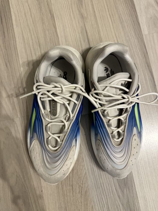 Vand  incaltaminte marca Adidas marime 38