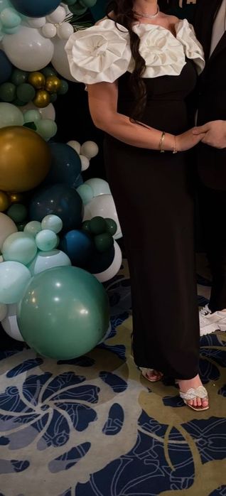 Vând rochie elegantă, mărimea 40, purtată o singură data