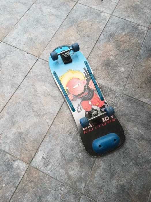 Vând  skateboard
