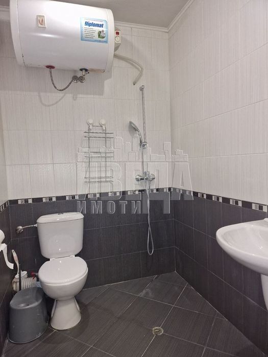 Продава се Двустаен апартамент в Варна, Зимно кино Тракия - 40 кв.м за 2825 €/кв.м - Снимка #6