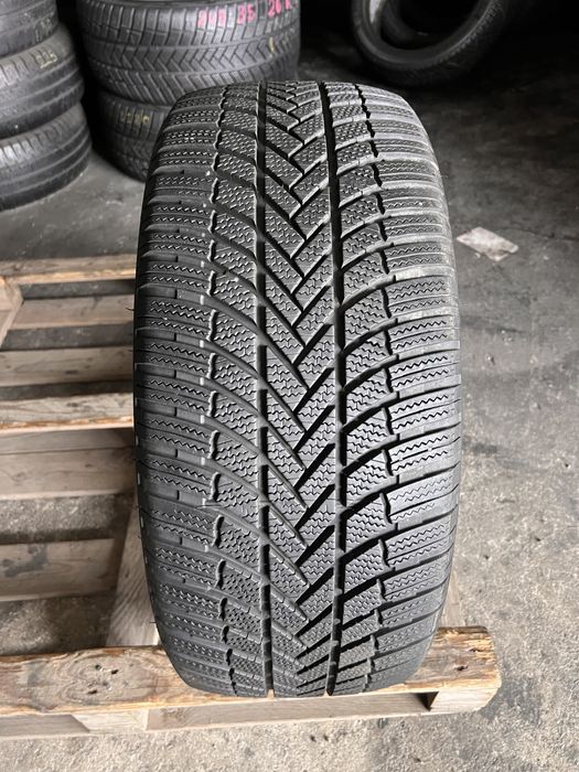1 anvelopa iarna 245/45/18 , Bridgestone , DOT 2022 , 7.7 mm
