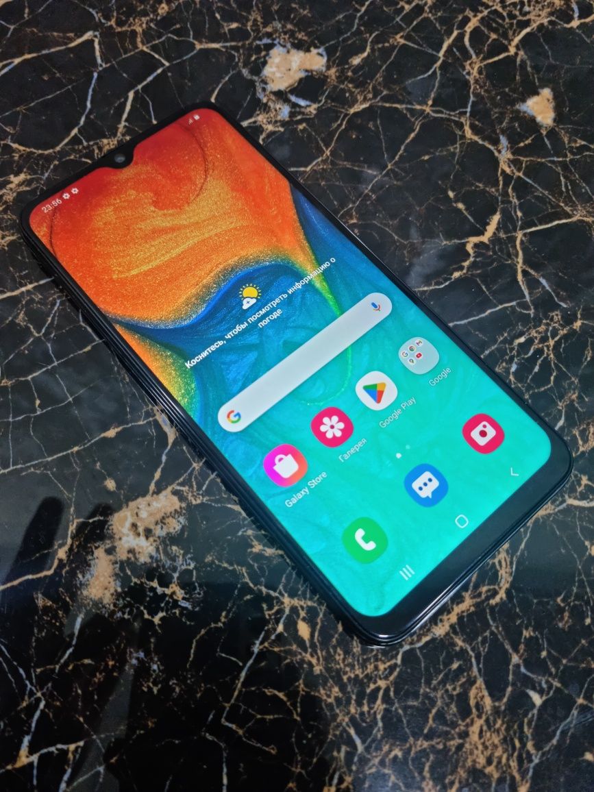 Продаю телефон Samsung galaxy A30, память 32 Гб. Версия андроида 11
