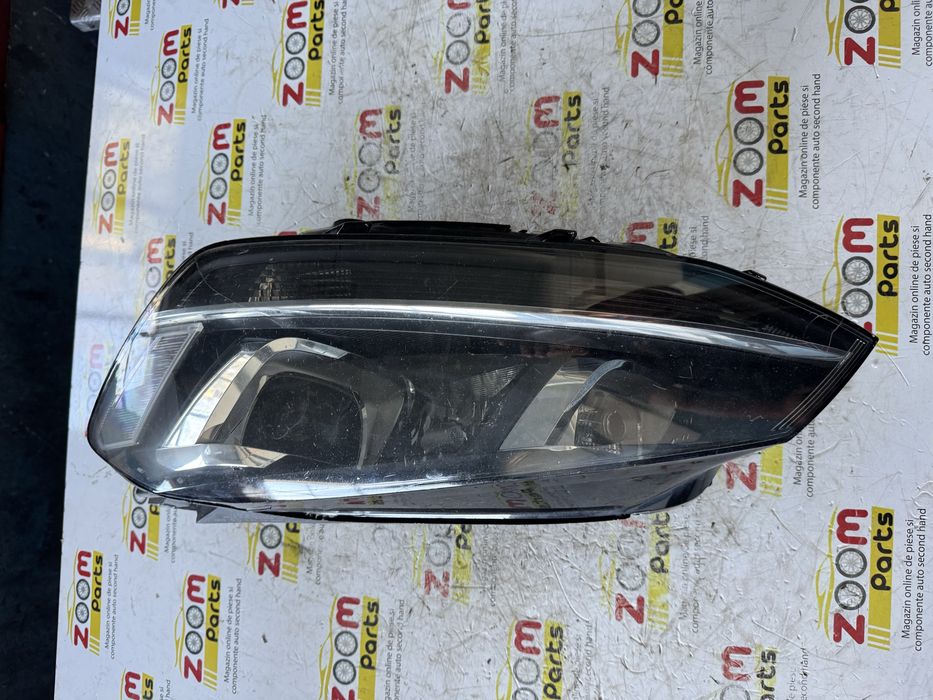 Far stanga bi-xenon VW Golf 7