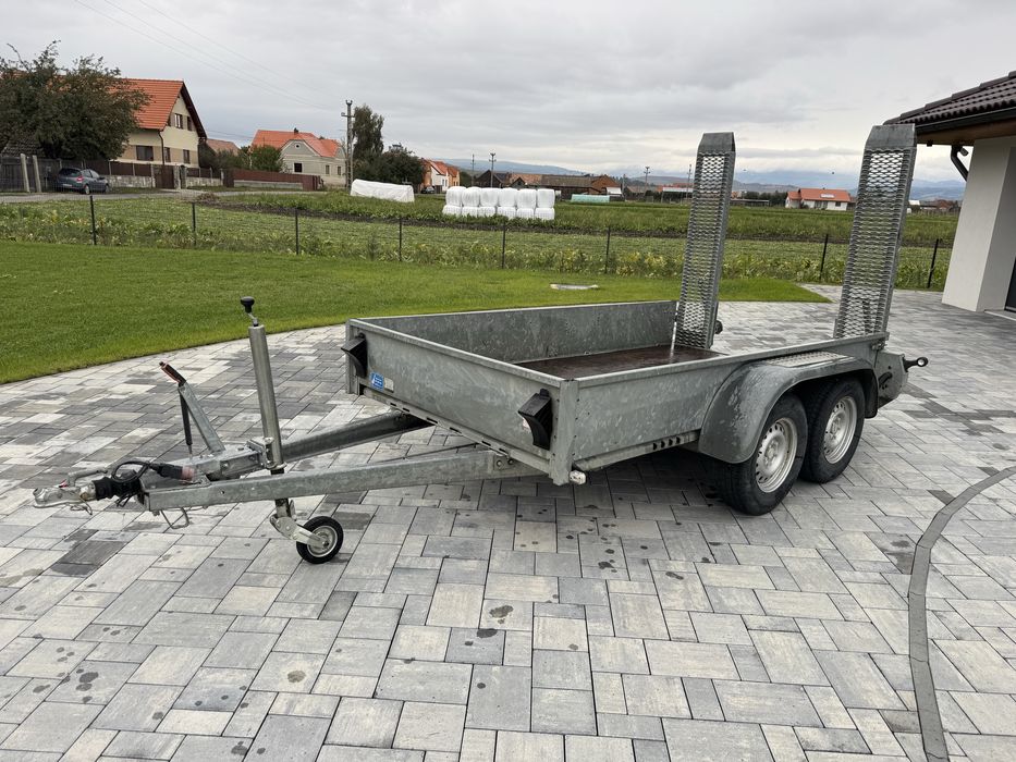 Humbaur remorca transport utilaje