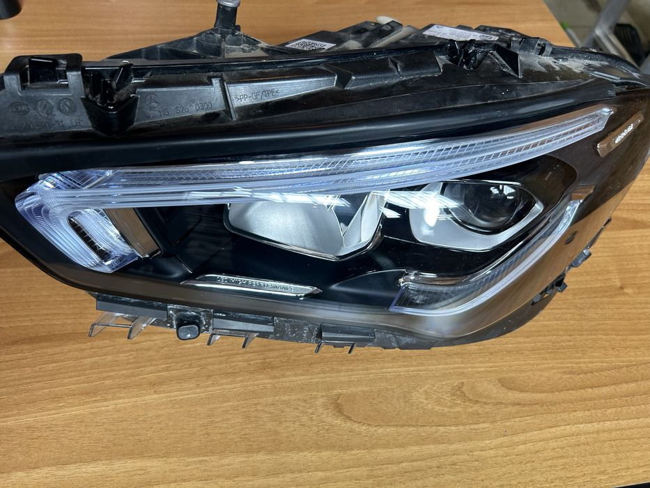 FAR Full LED stanga Mercedes CLA an 2022