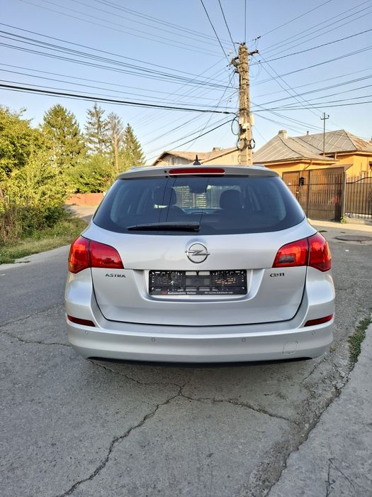 Opel Astra J 1.7 cdti 125 cp