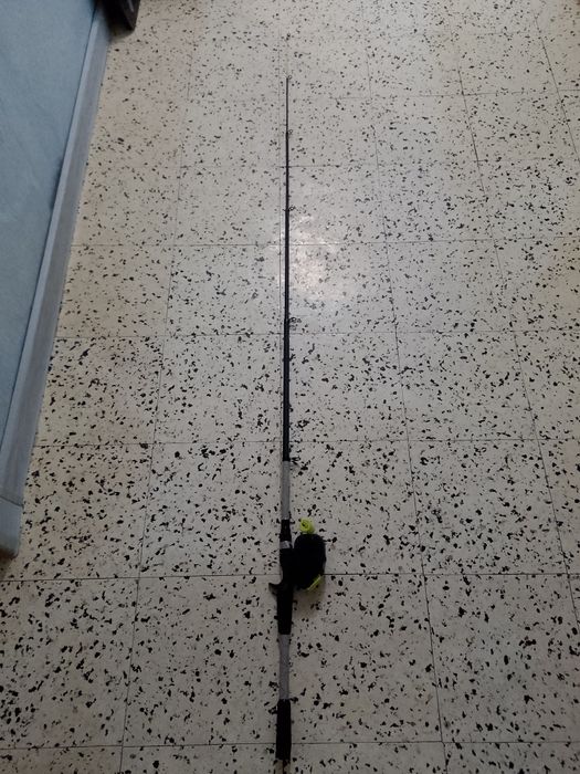 Въдица 180 см + примамка