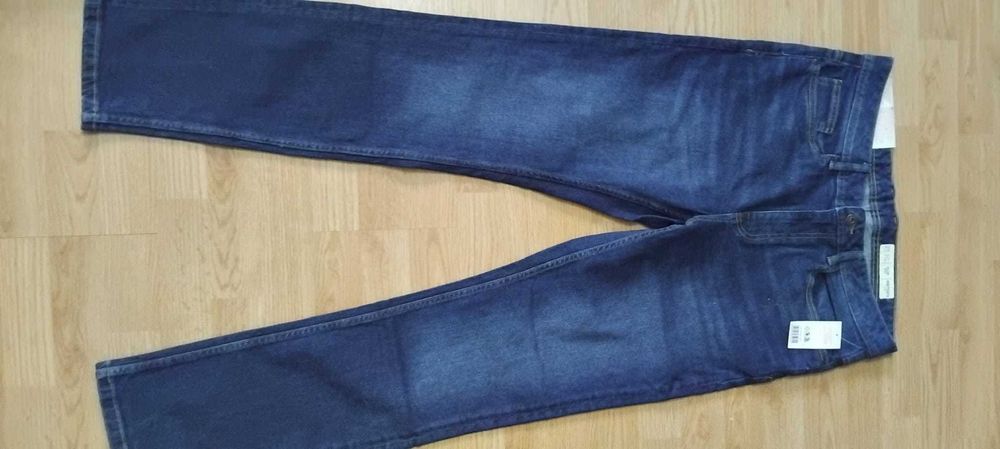 Blugi noi barbatesti ,marime 34/L