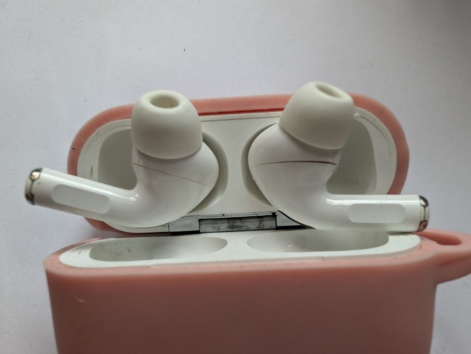 Căști iPhone Bluetooth cu husă