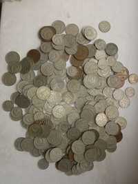 Монеты времен Ссср 
Около 2х килограмм 
Монеты были найдены на