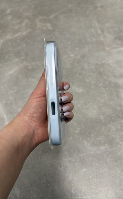 Husa iphone 16pro- albastru