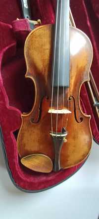 Vând vioară veche