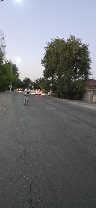 Srochno biznes uchun  pol podval sotiladi shahar markazidan 8 mart