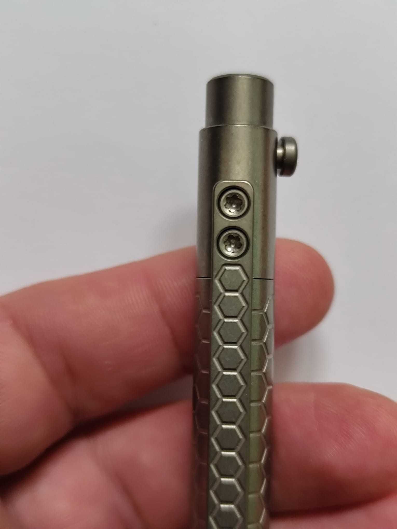 Pix din titan TC4