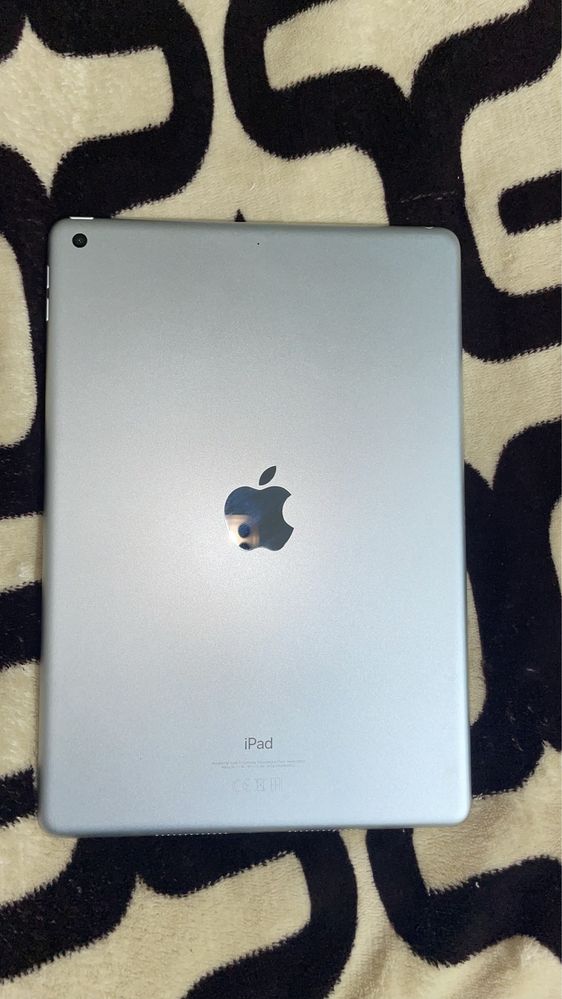iPad(9-го поколения),64ГБ,Б/У