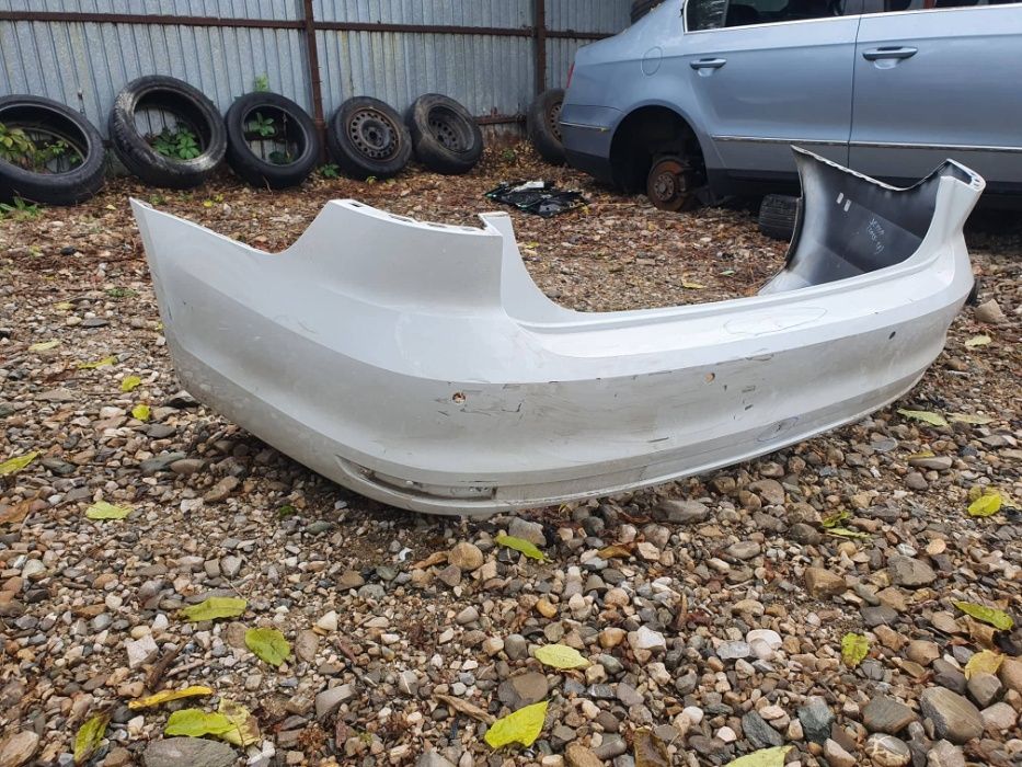 -bara spate jetta 2015-18