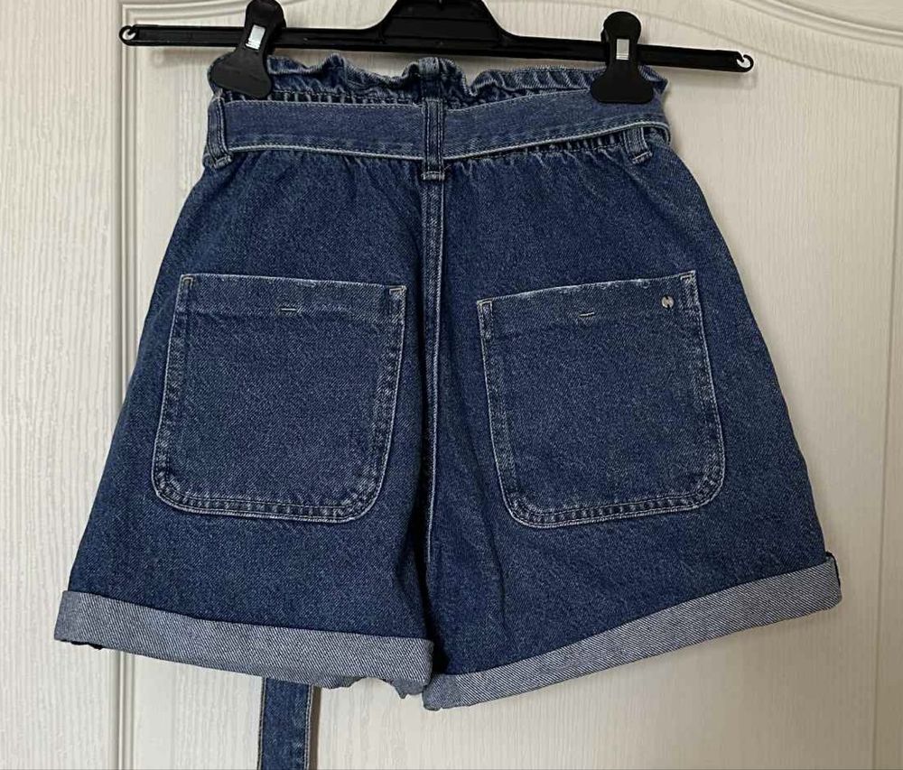 Къси панталони Zara