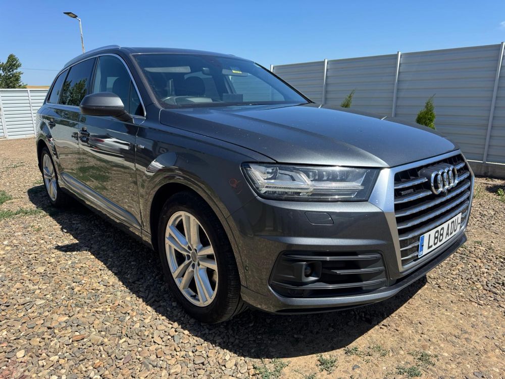 Aripa dreapta fata Audi Q74M S-Line 2016